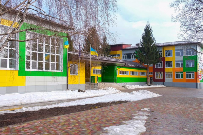 Голик показал образцовую школу в Днепропетровской области